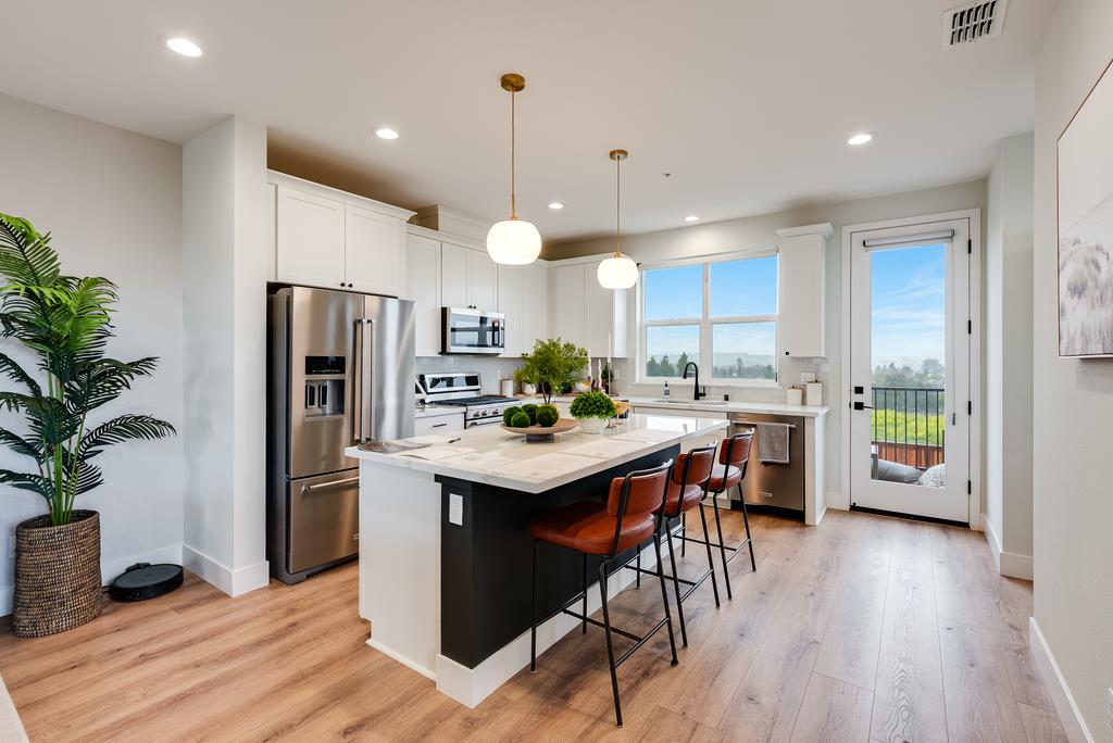 105 Skyline Vista Way