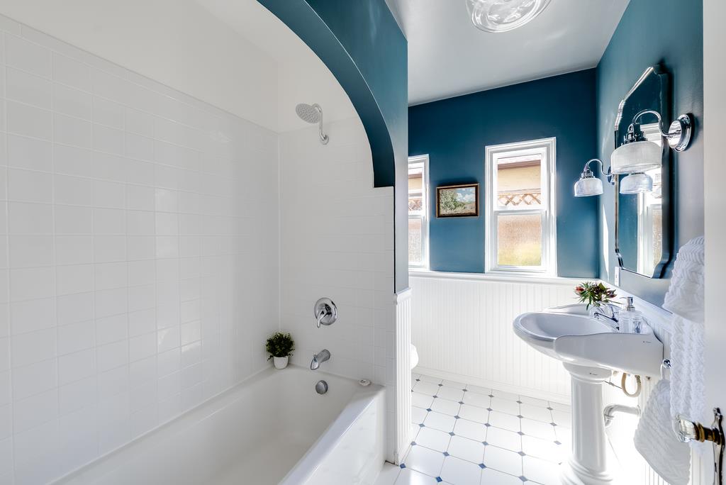 214 Fairmount Avenue