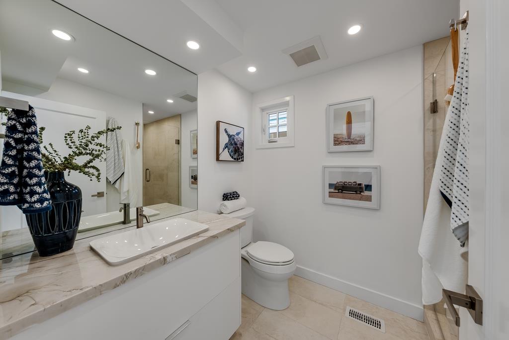 22826 East E. Cliff Drive