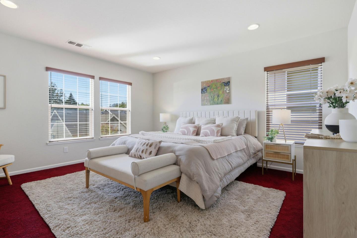 112 Meadowview LN