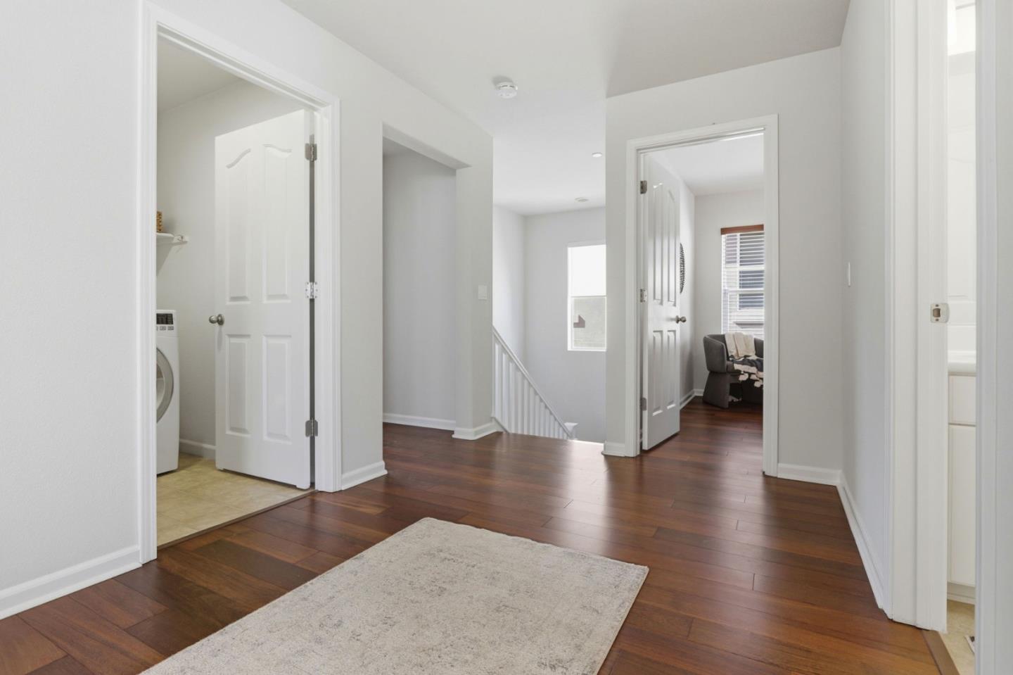 112 Meadowview LN