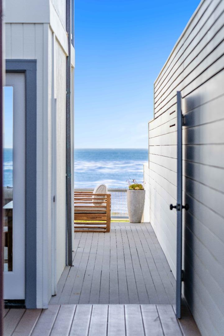 9 Rockview Drive