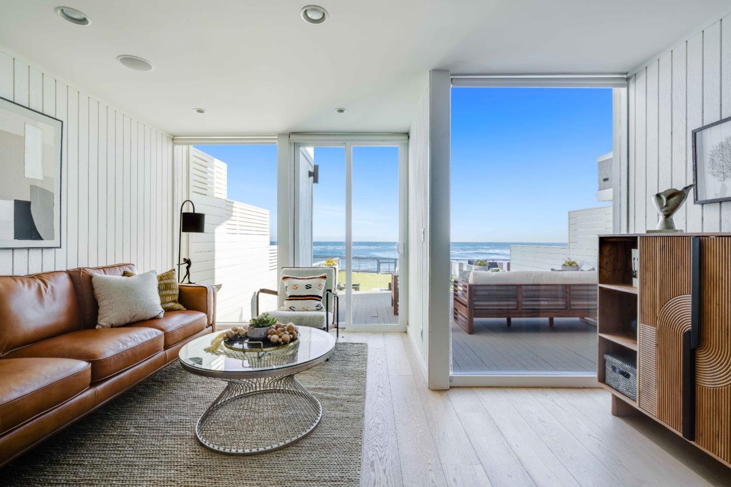 9 Rockview Drive