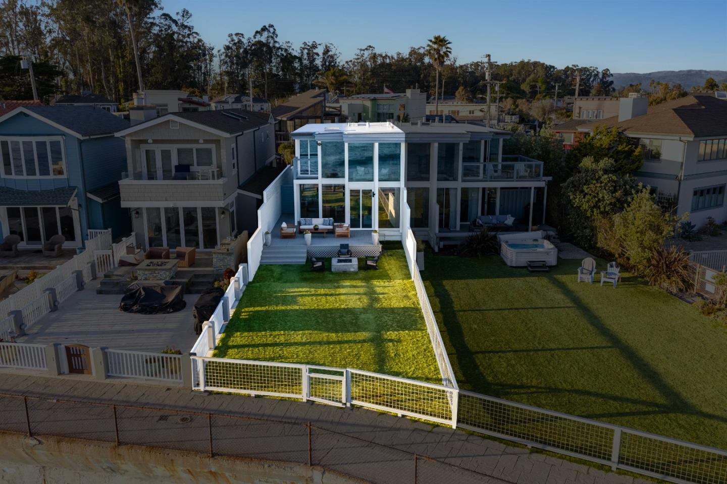 9 Rockview Drive