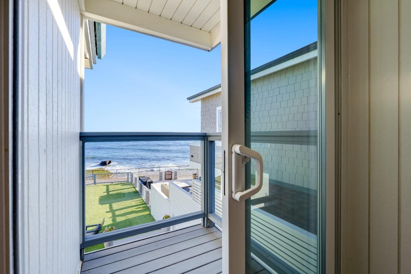 9 Rockview Drive