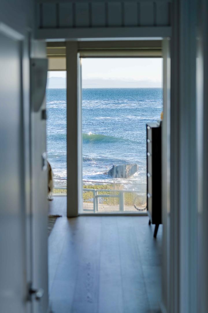 9 Rockview Drive