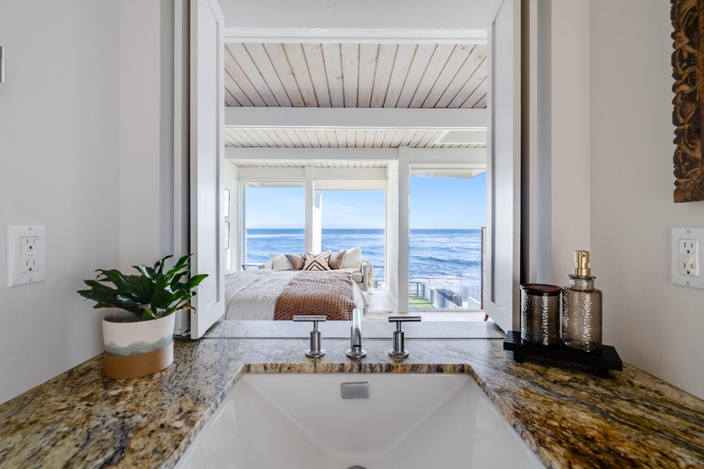 9 Rockview Drive