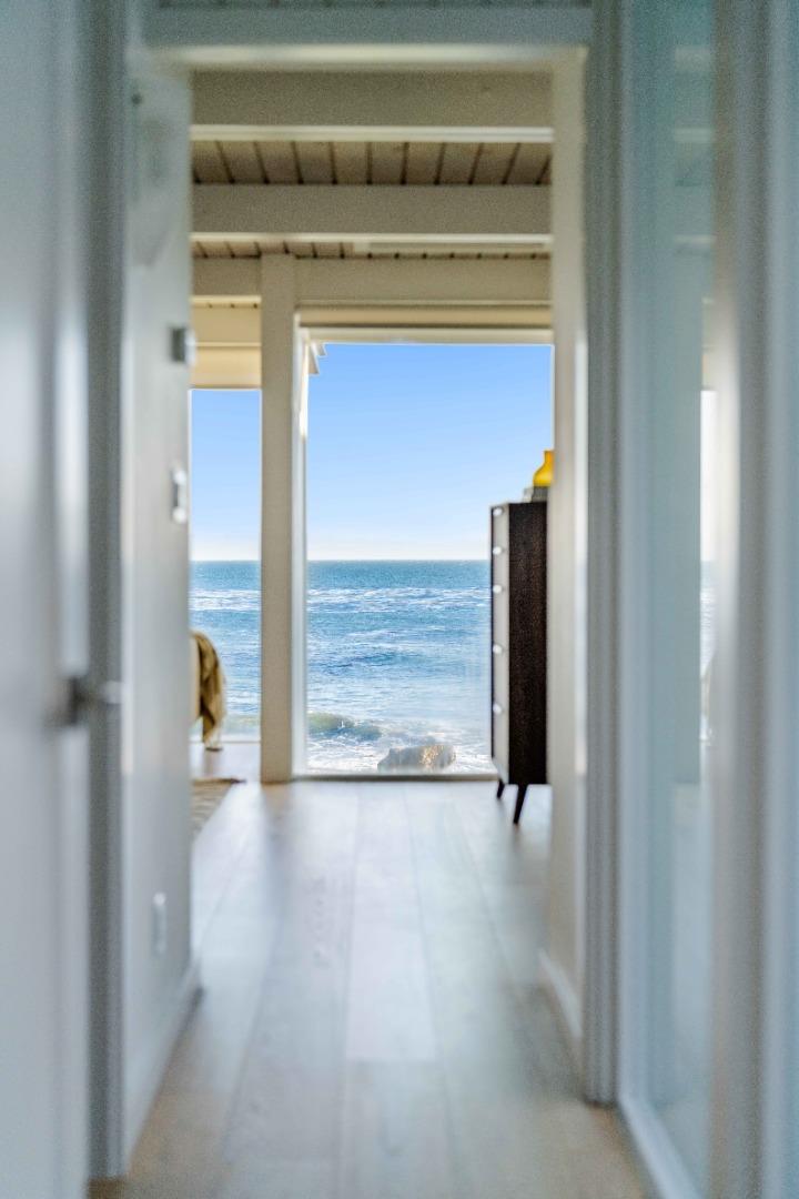 9 Rockview Drive