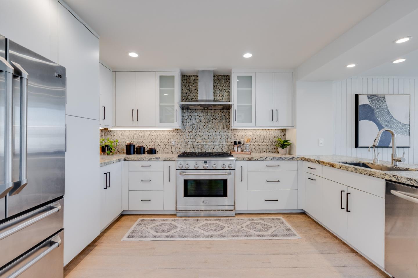 9 Rockview Drive
