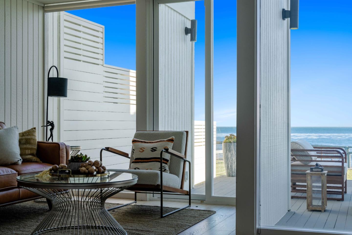 9 Rockview Drive