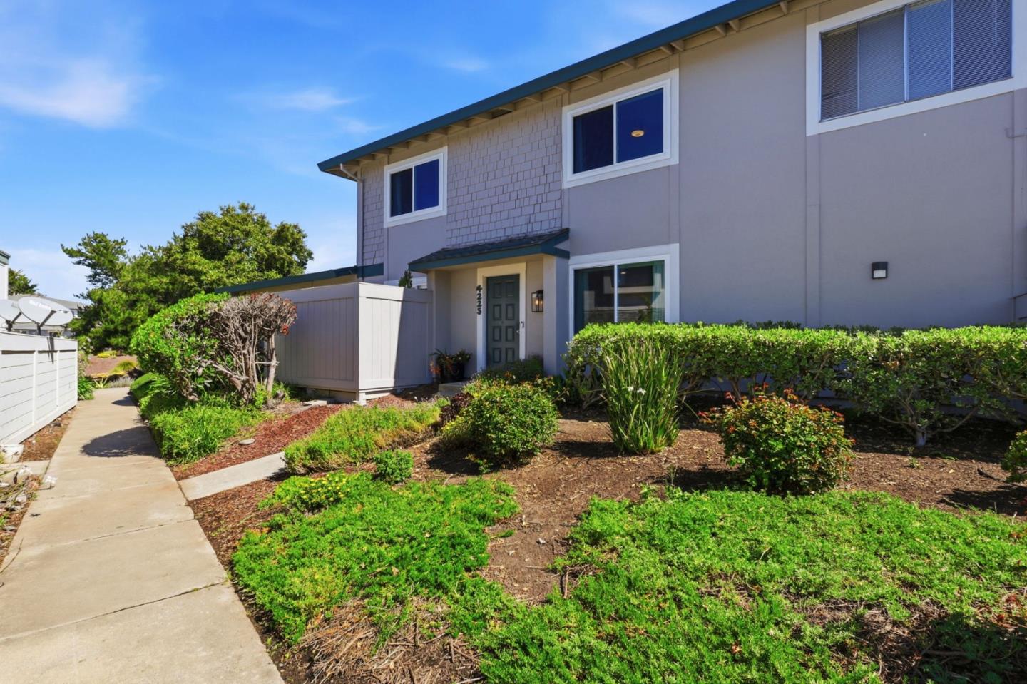 4225 Topsail Court