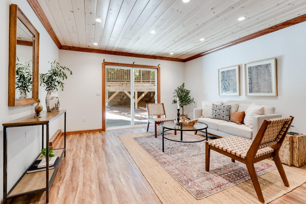 23535 Treeview Trail