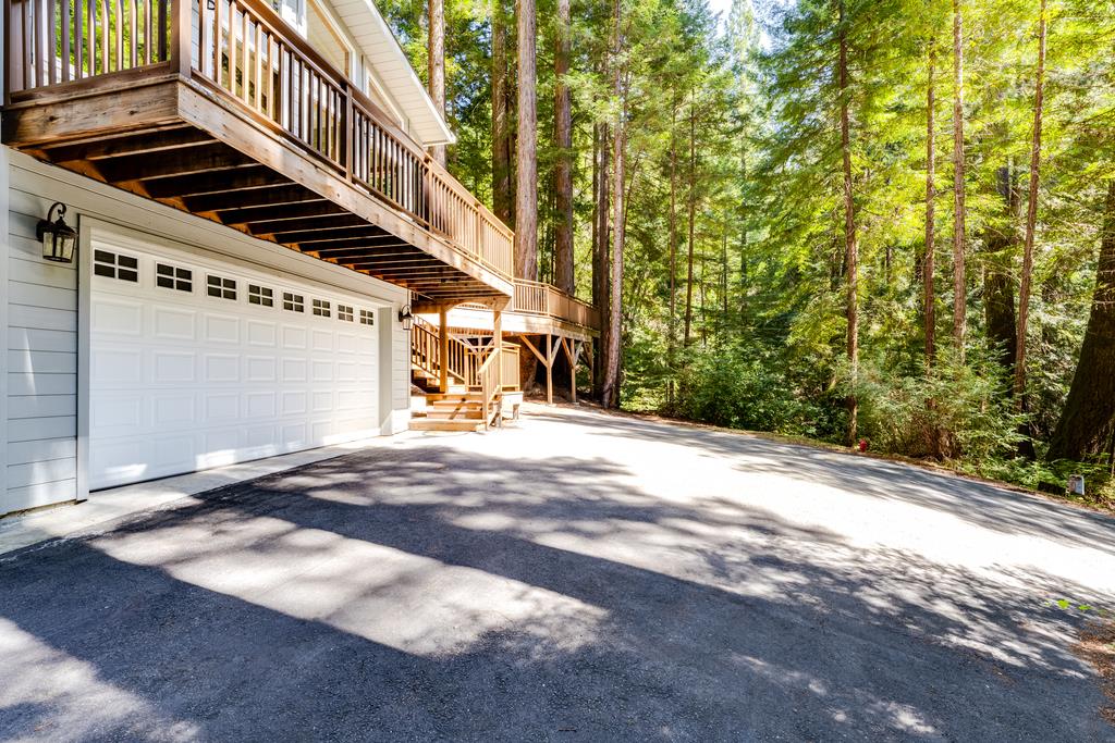 23535 Treeview Trail