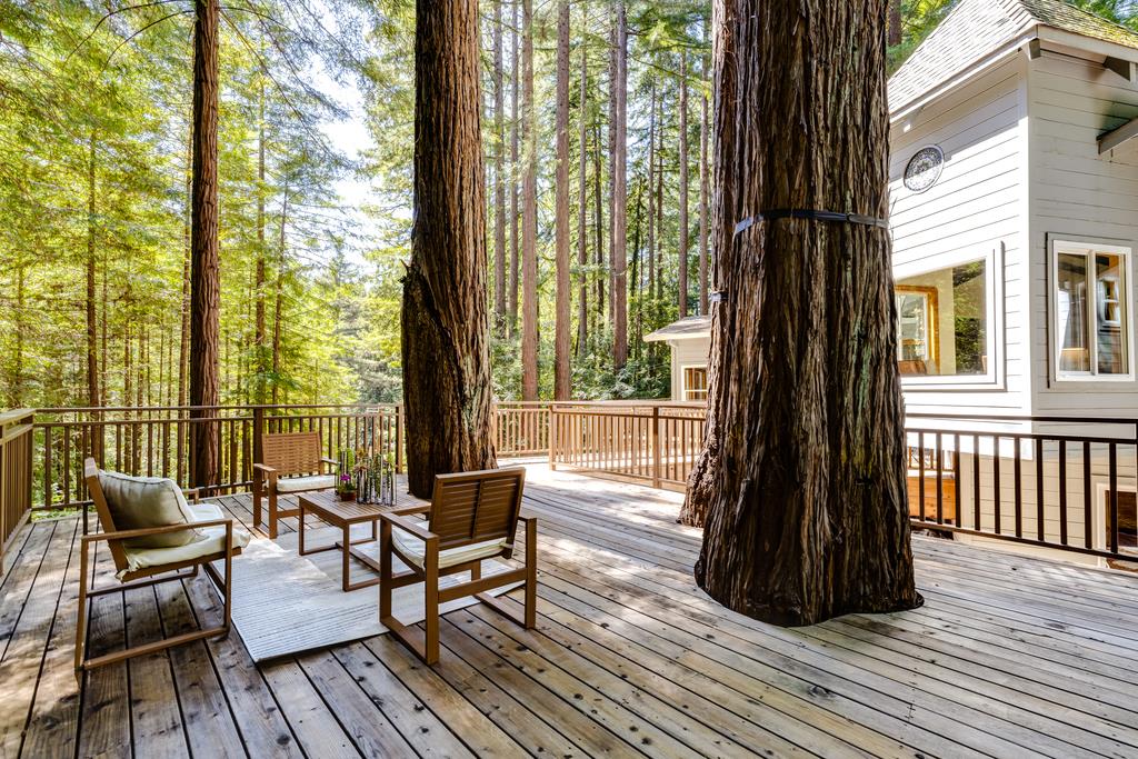 23535 Treeview Trail