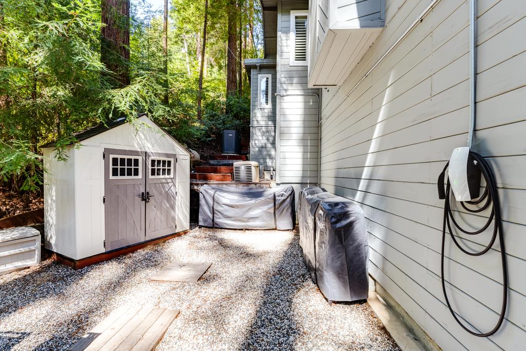 23535 Treeview Trail