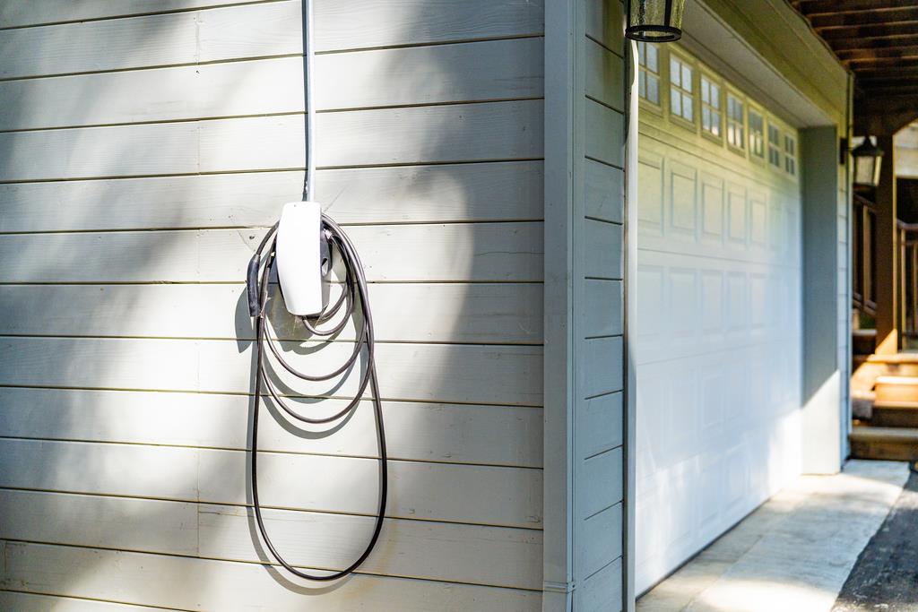 23535 Treeview Trail