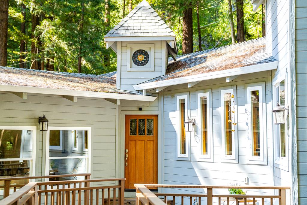 23535 Treeview Trail