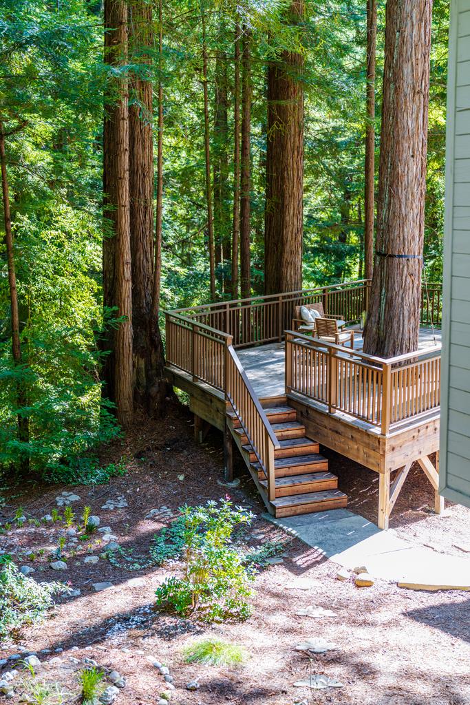 23535 Treeview Trail