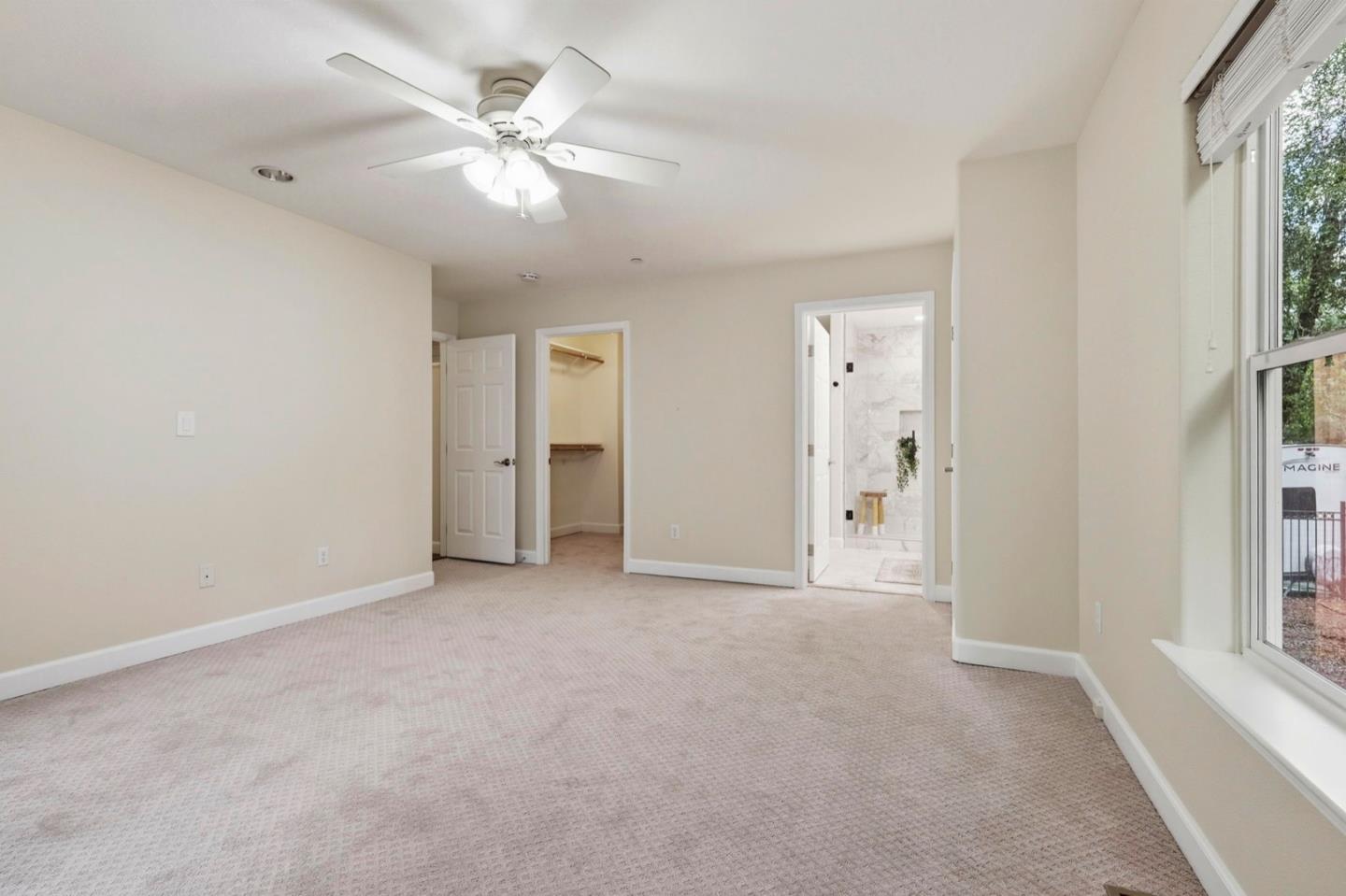 239 West Hilton