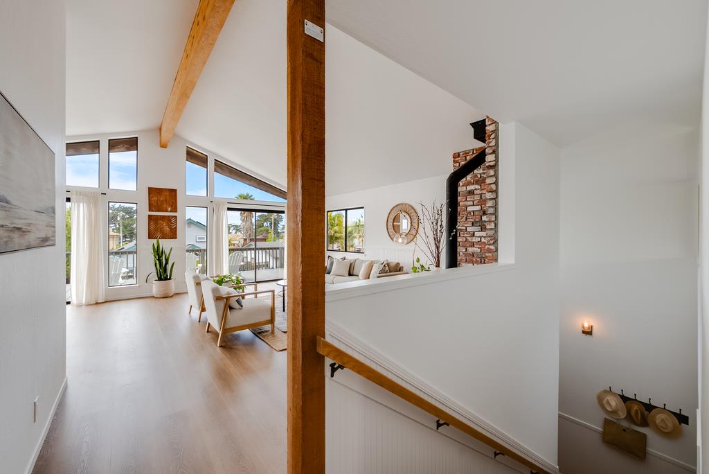 524 Middlefield Drive