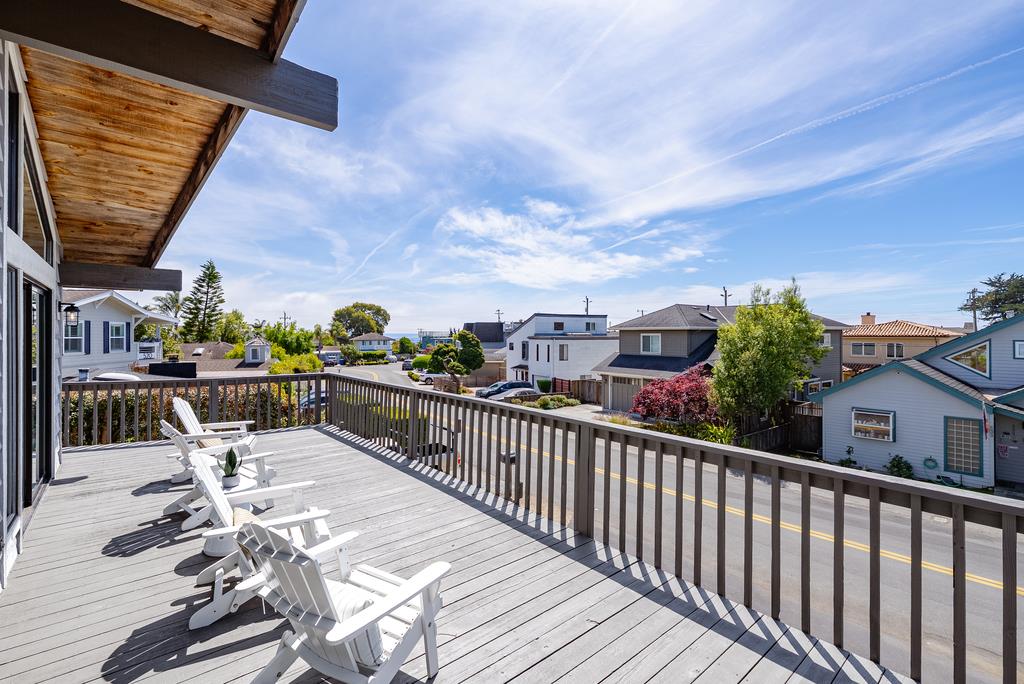 524 Middlefield Drive
