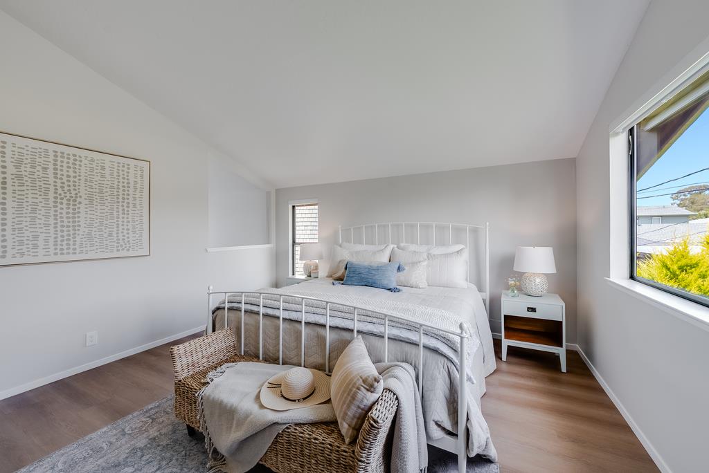 524 Middlefield Drive