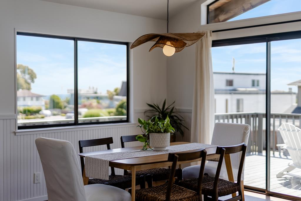 524 Middlefield Drive