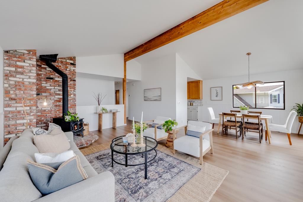 524 Middlefield Drive