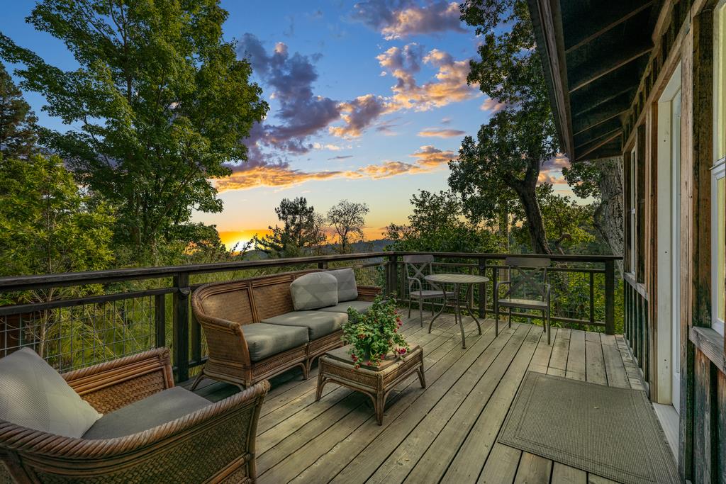 215 Vaca Del Sol