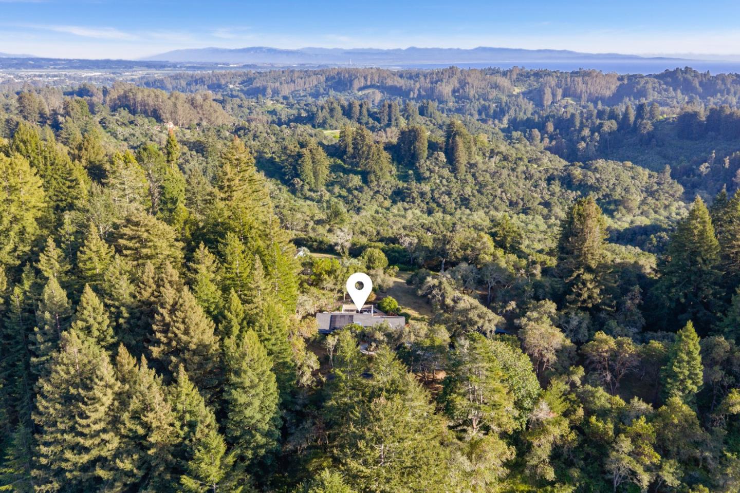 899 Calabasas Road