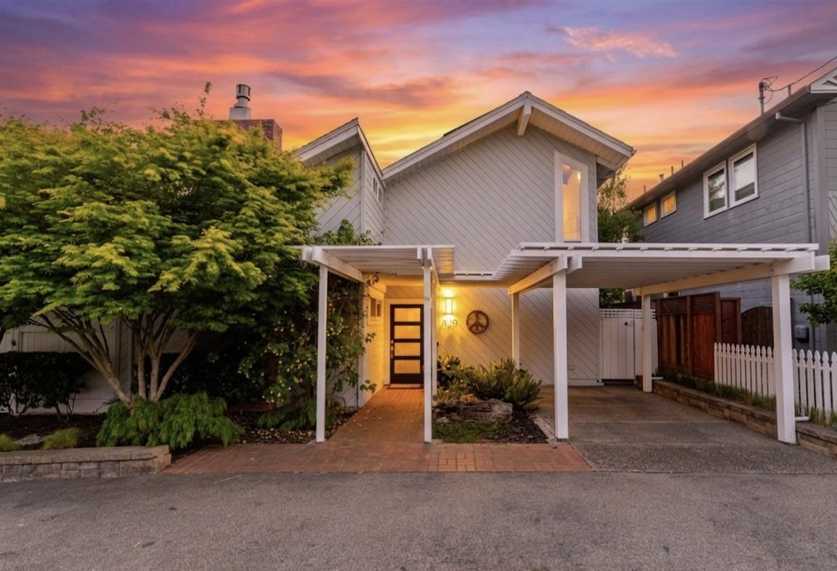 129 Santa Cruz Avenue