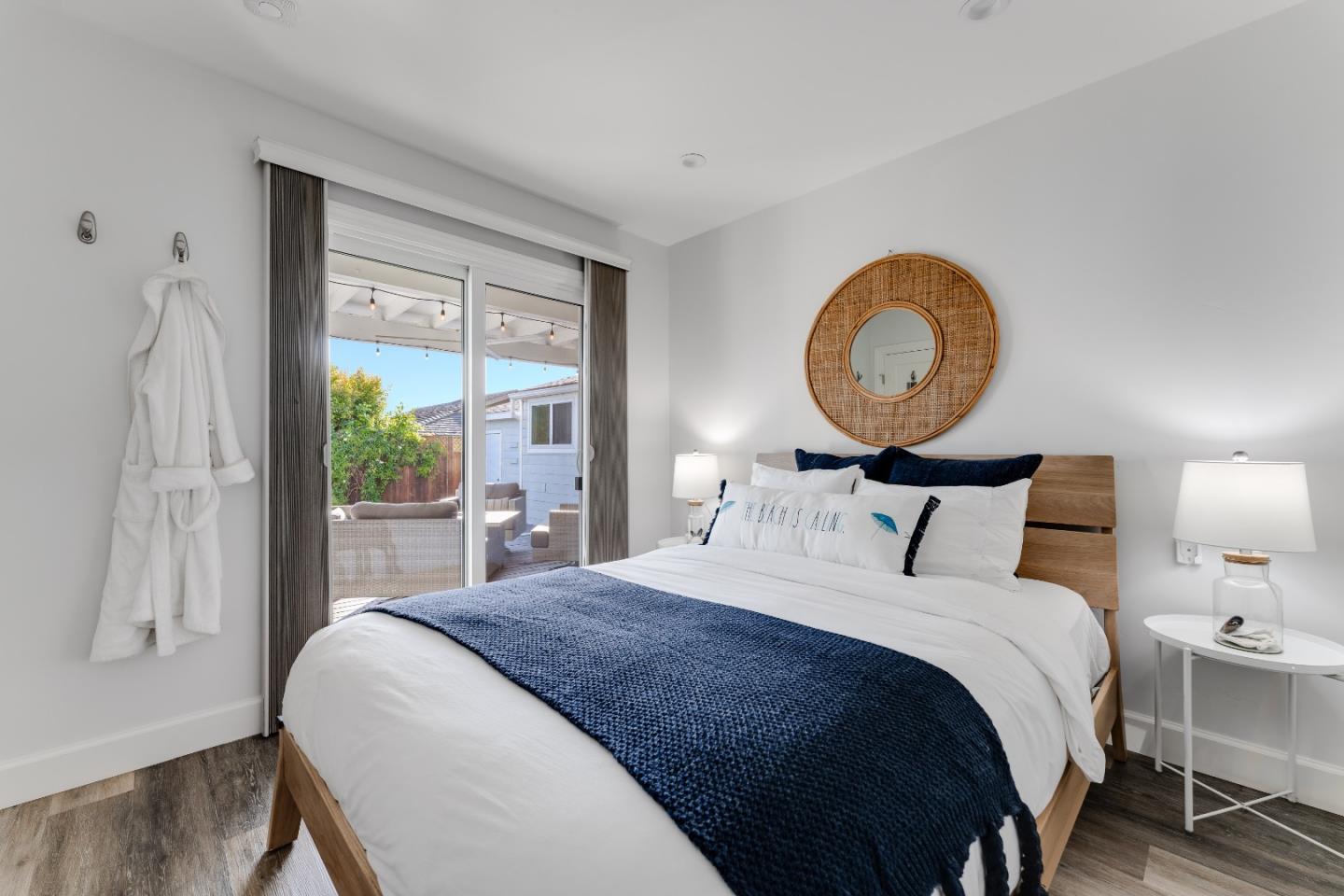 129 Santa Cruz Avenue