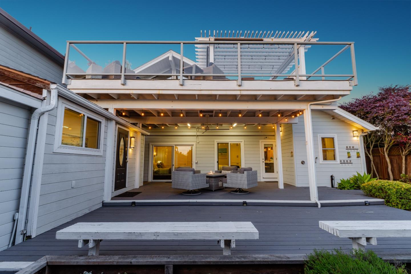 129 Santa Cruz Avenue