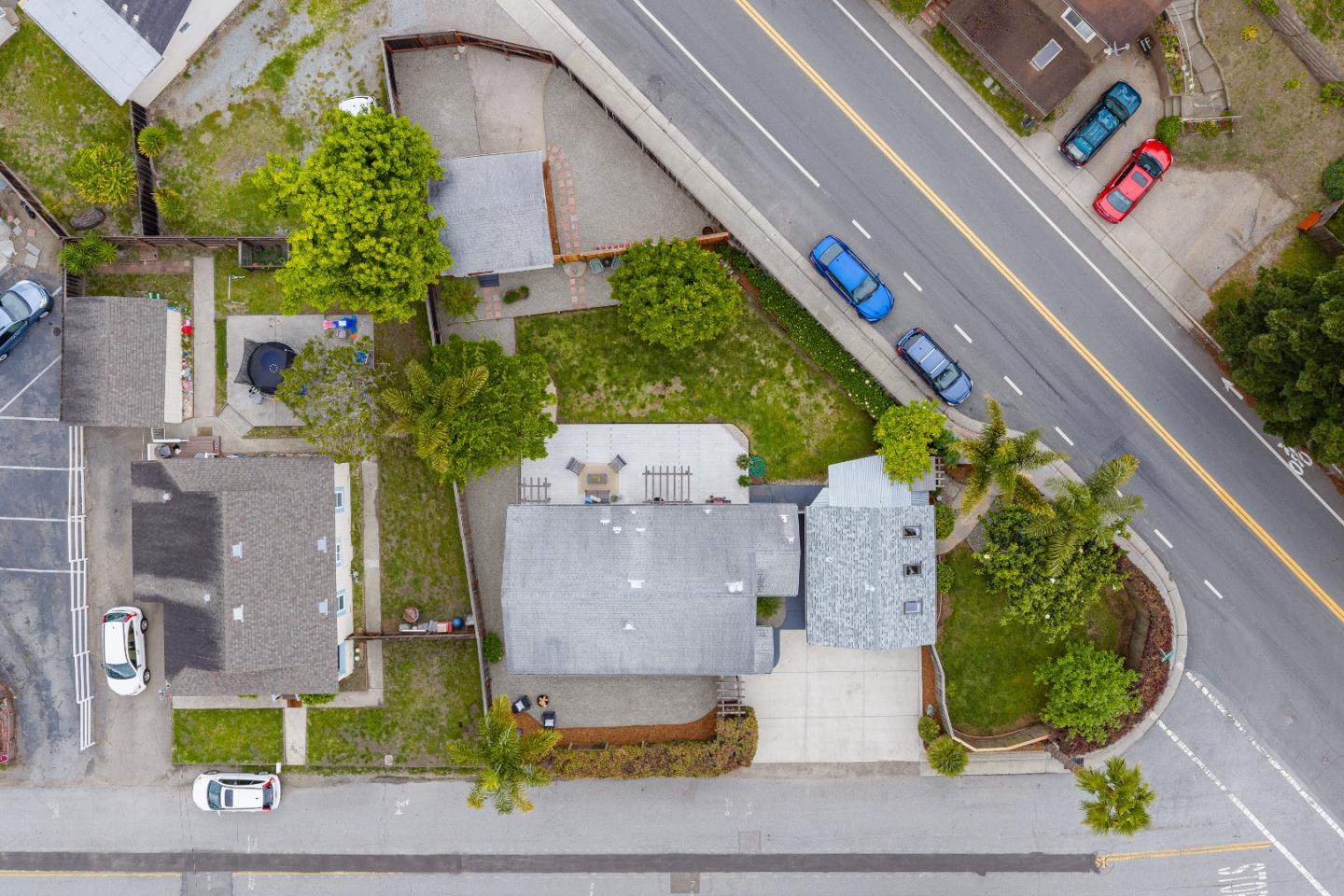 2808 Center Street