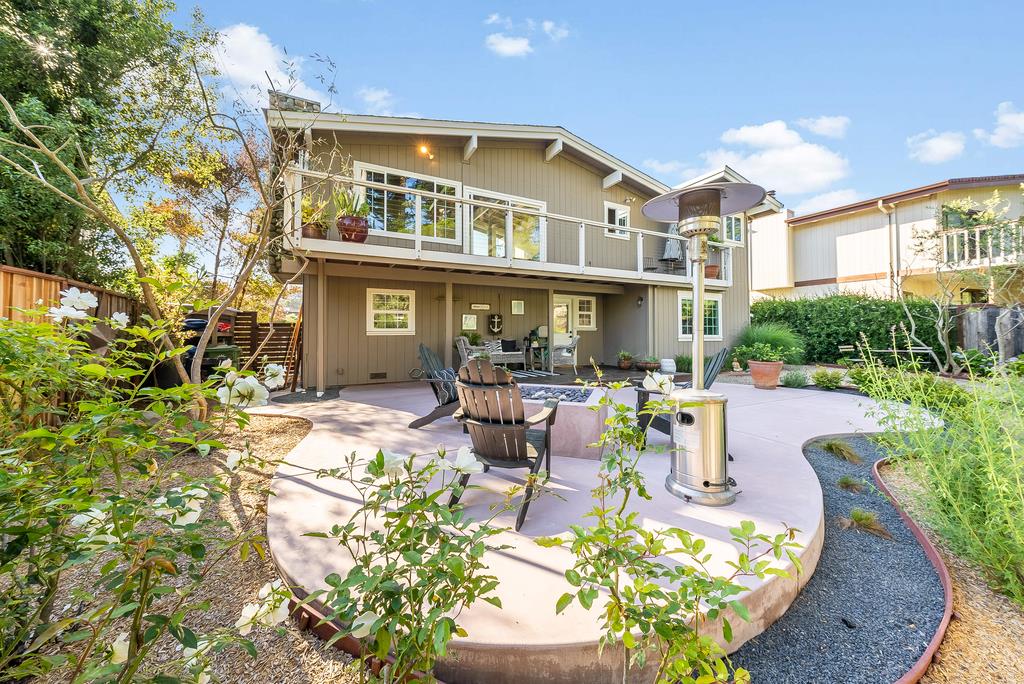 3210 Mulberry Drive