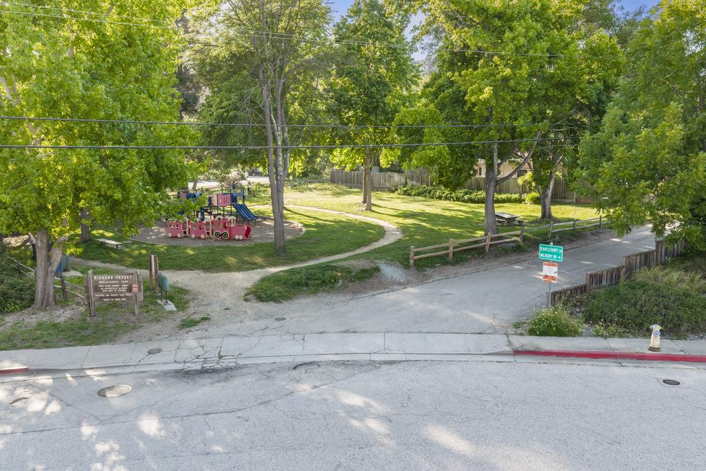 3210 Mulberry Drive