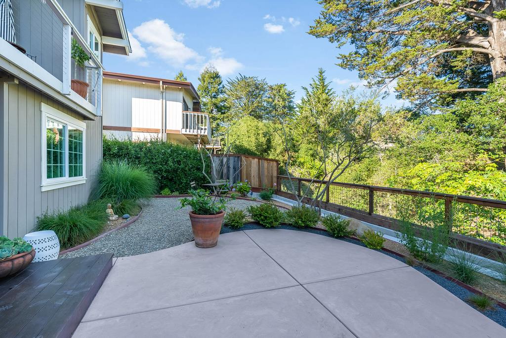 3210 Mulberry Drive