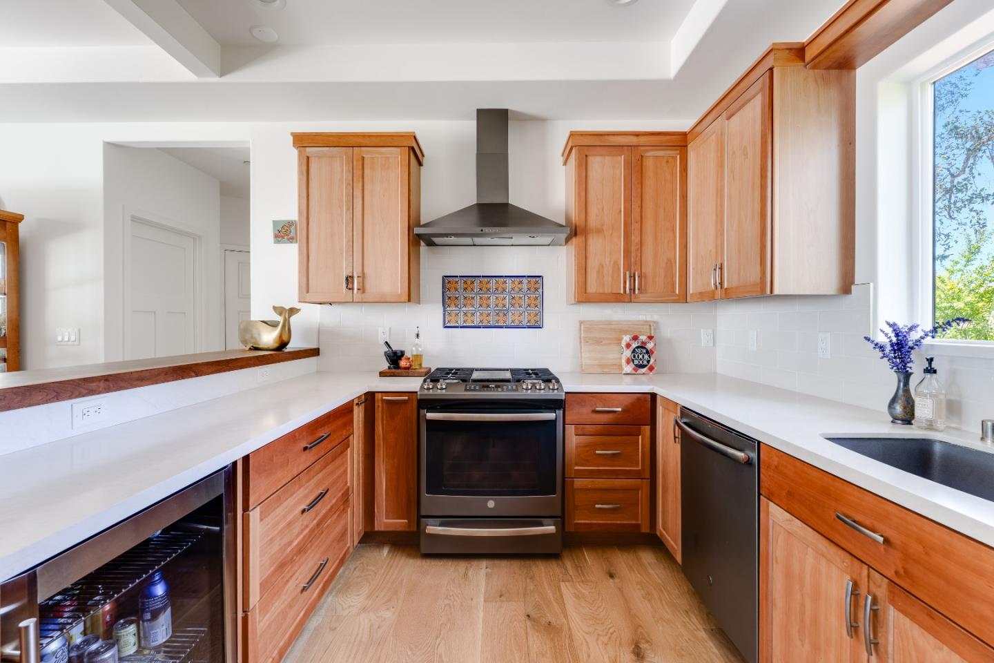 199 Shoreview Drive