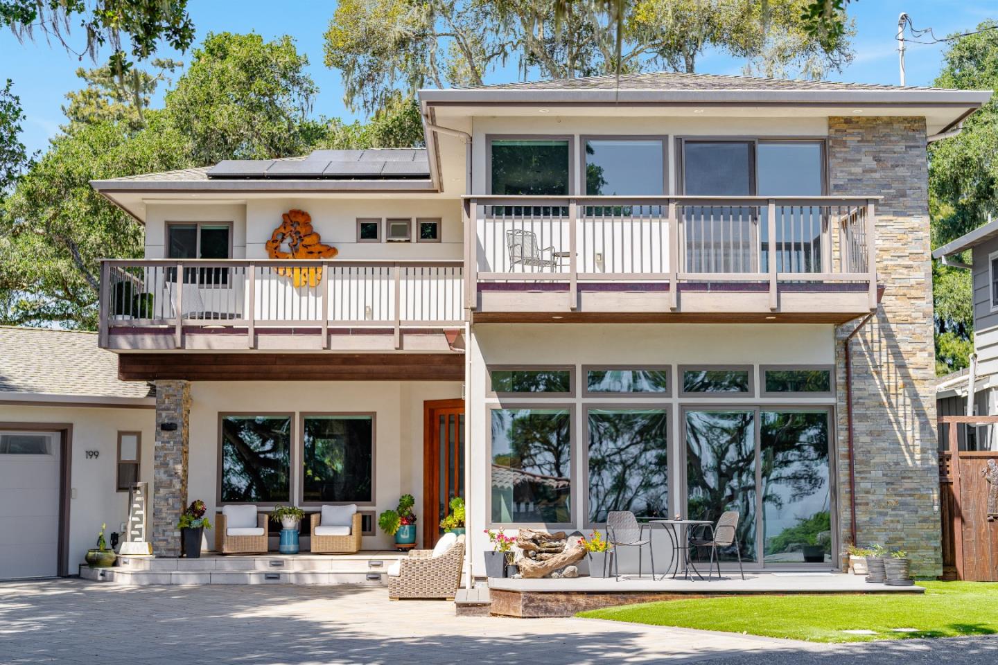 199 Shoreview Drive