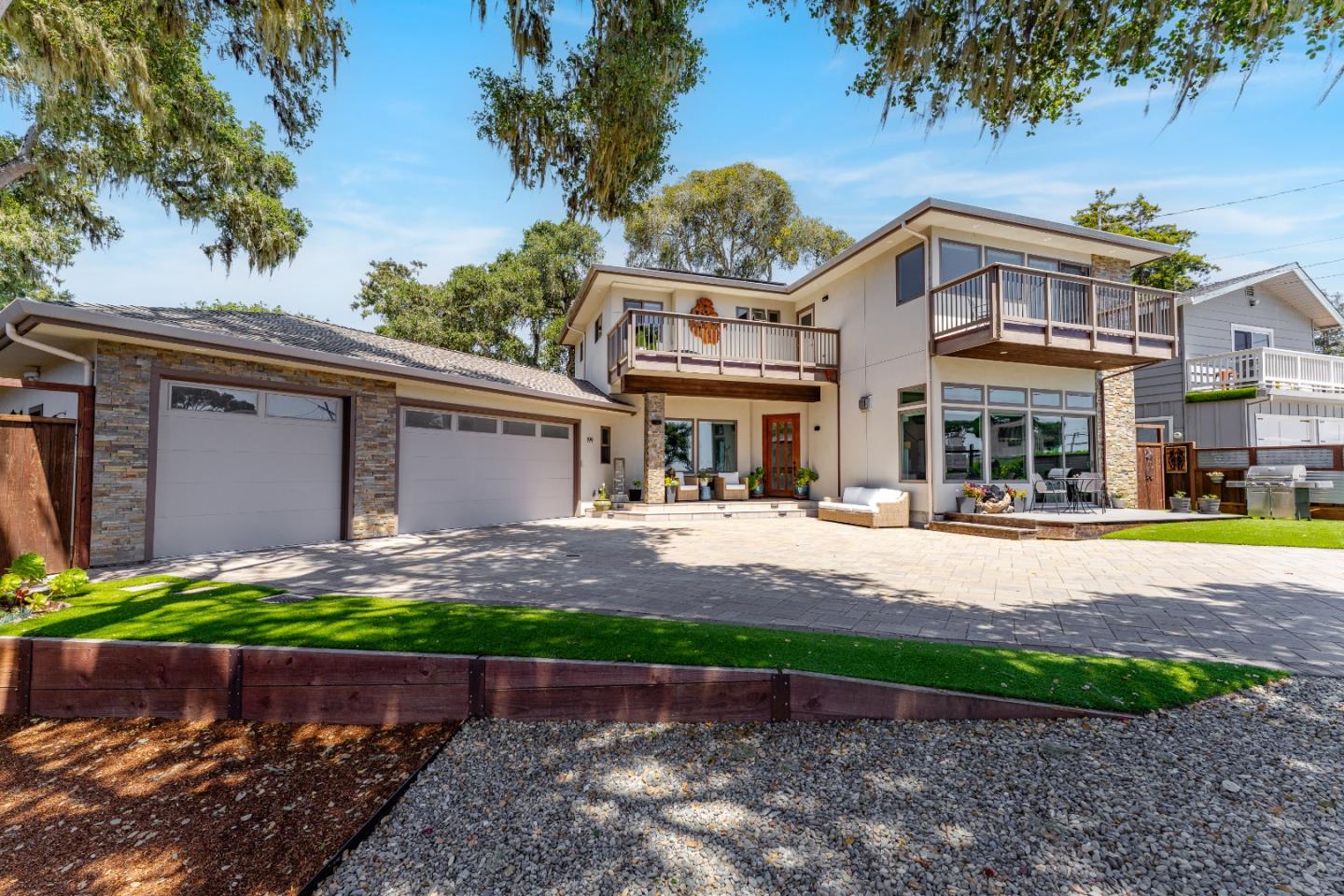 199 Shoreview Drive