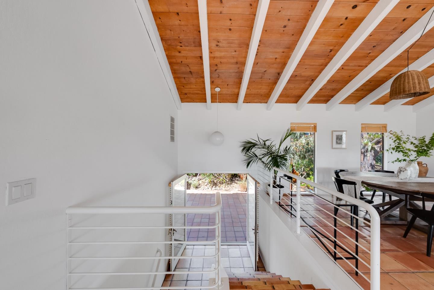 1931 Dolphin Drive