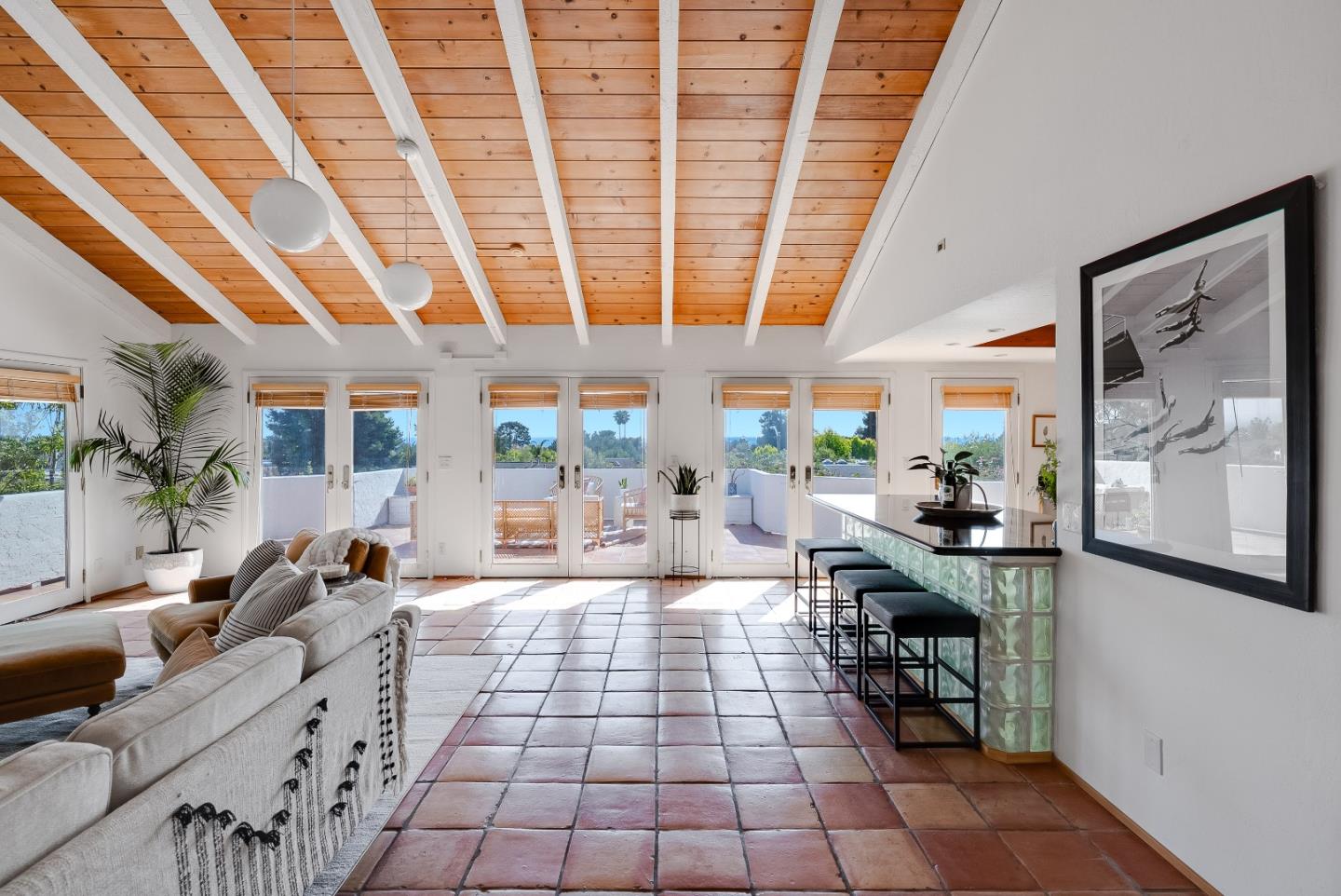 1931 Dolphin Drive