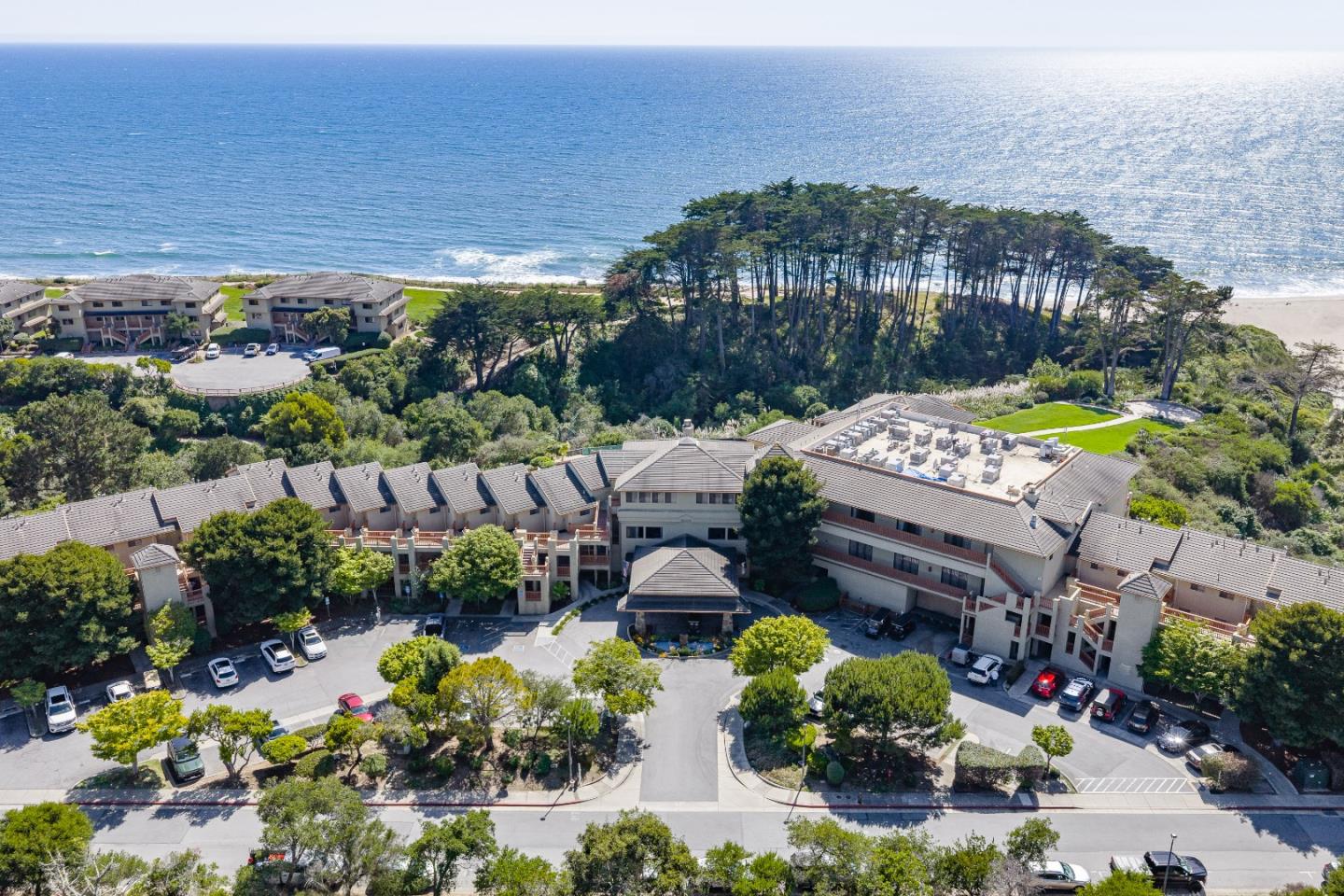 1931 Dolphin Drive
