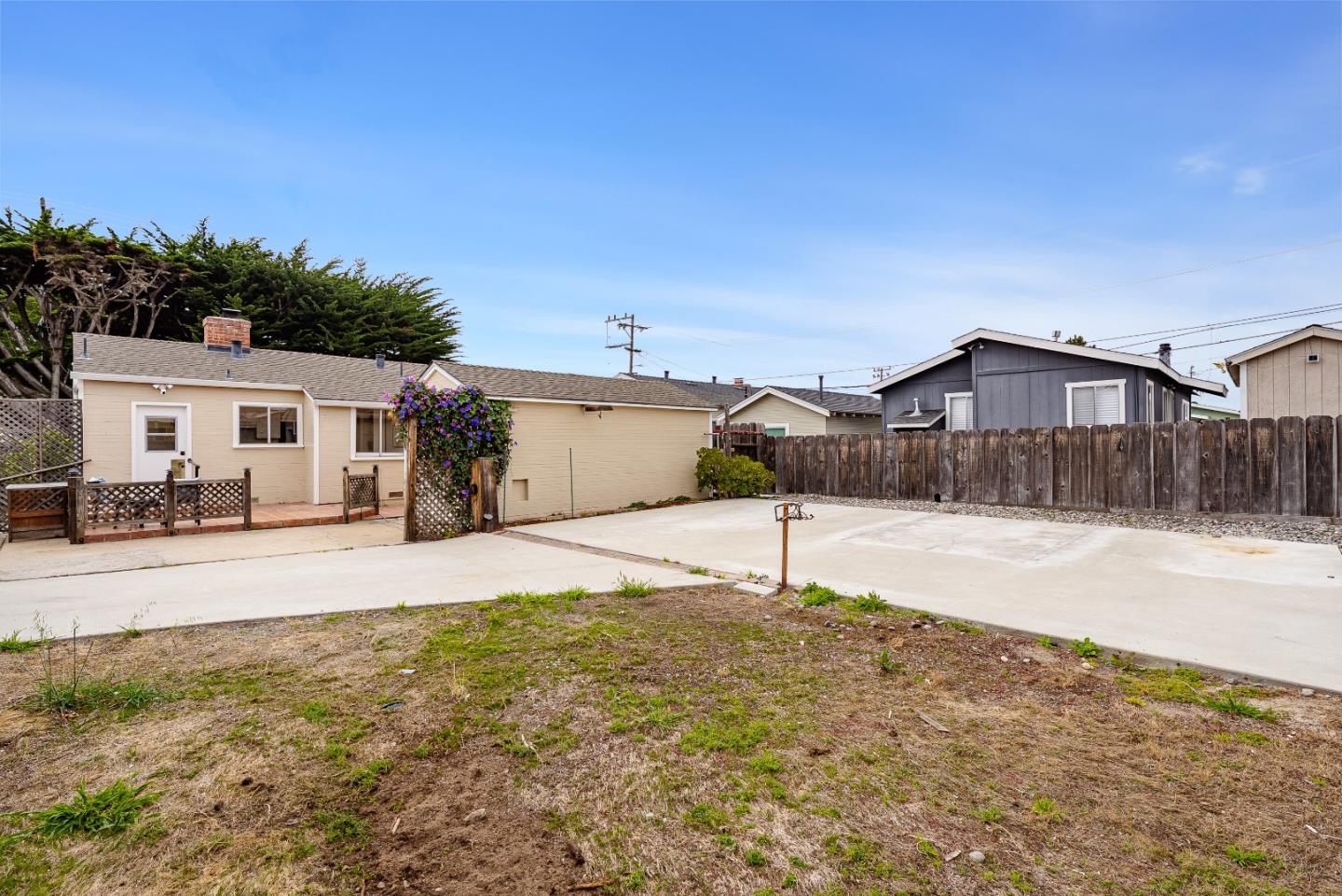 1424 Contra Costa Street