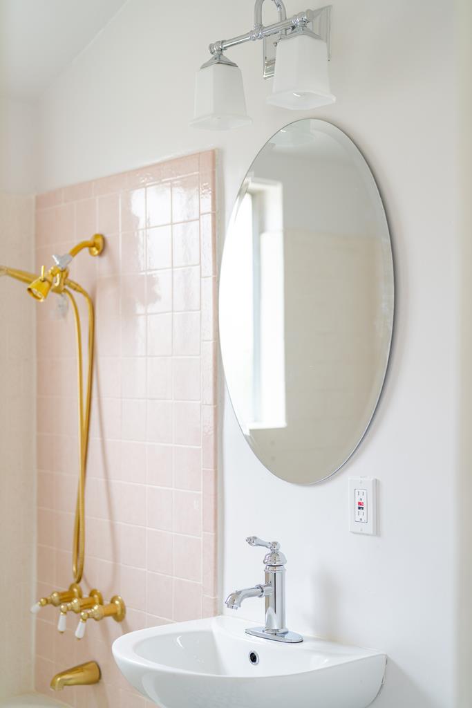 1424 Contra Costa Street