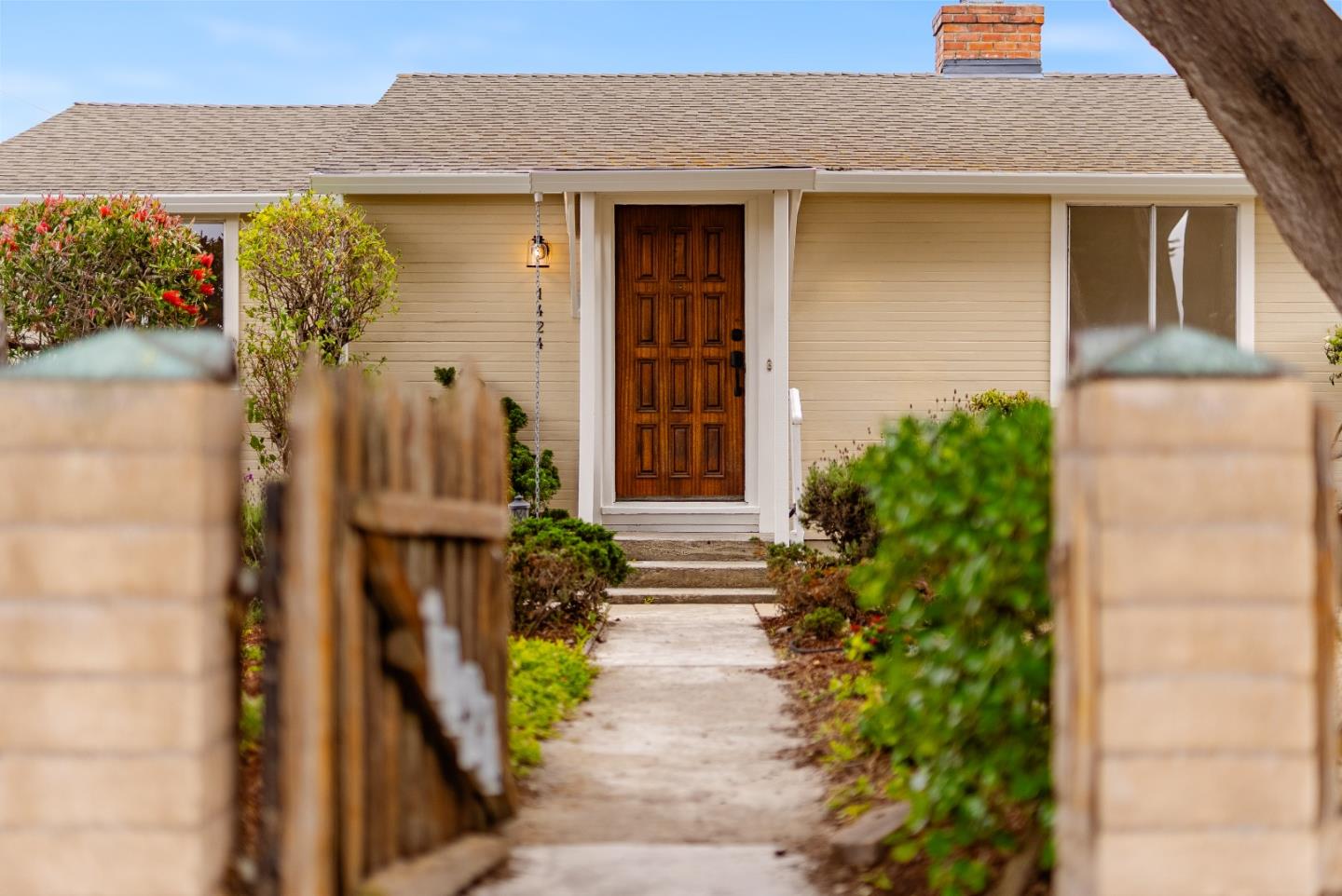 1424 Contra Costa Street