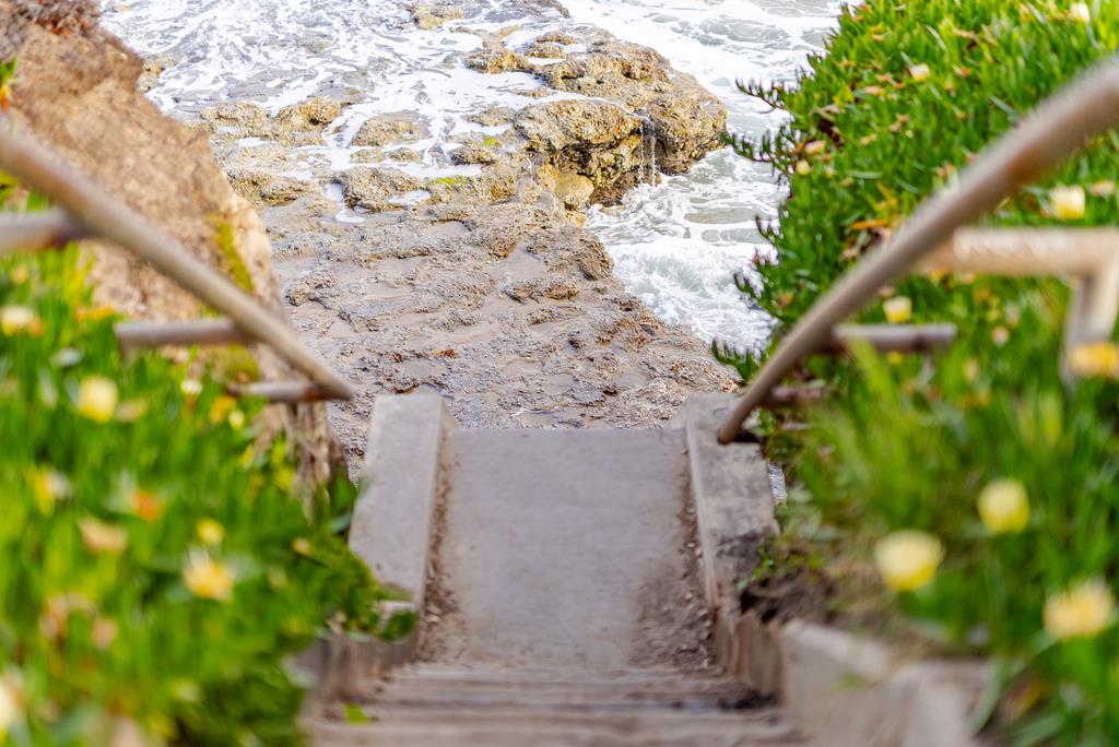 1212 West Cliff Drive