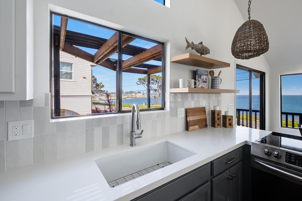 1212 West Cliff Drive
