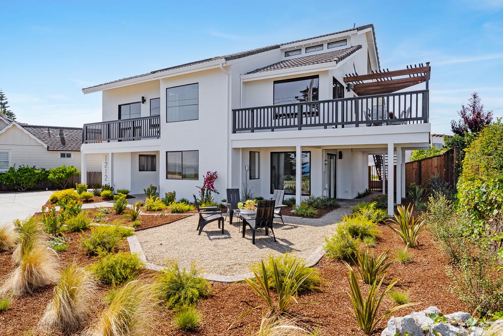 1212 West Cliff Drive