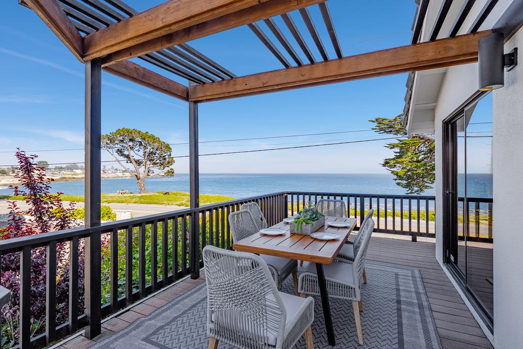 1212 West Cliff Drive